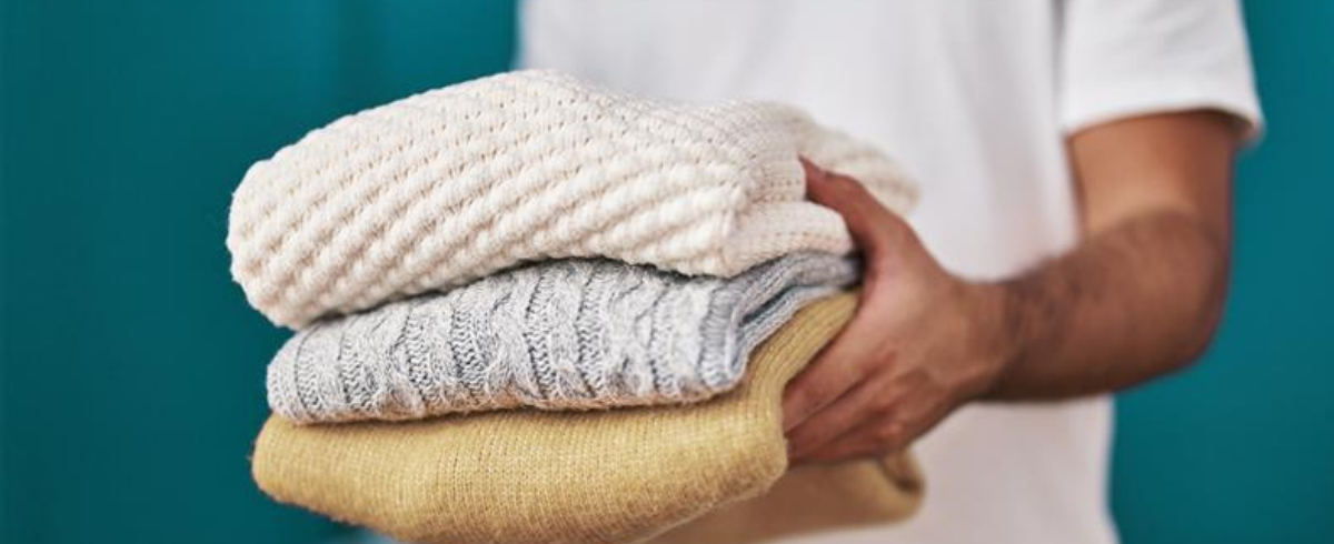 Sommer raus, Winter rein: Tipps für deinen Kleiderwechsel