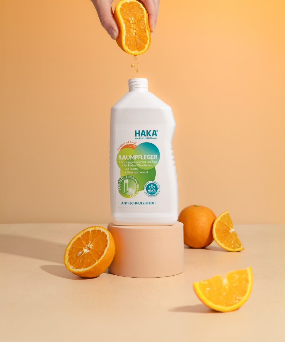 Raumpfleger Universalreiniger mit sonnigem Orangenduft