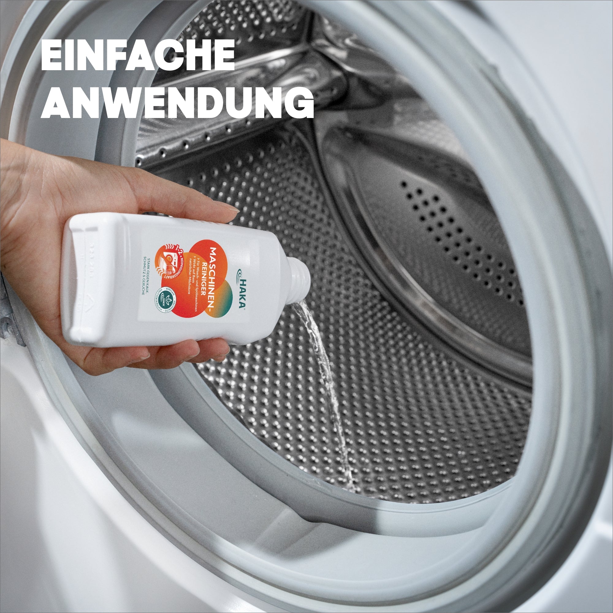 Anwendungsbeispiel für den Maschinenreiniger, der direkt in die Waschmaschinentrommel gegossen wird.